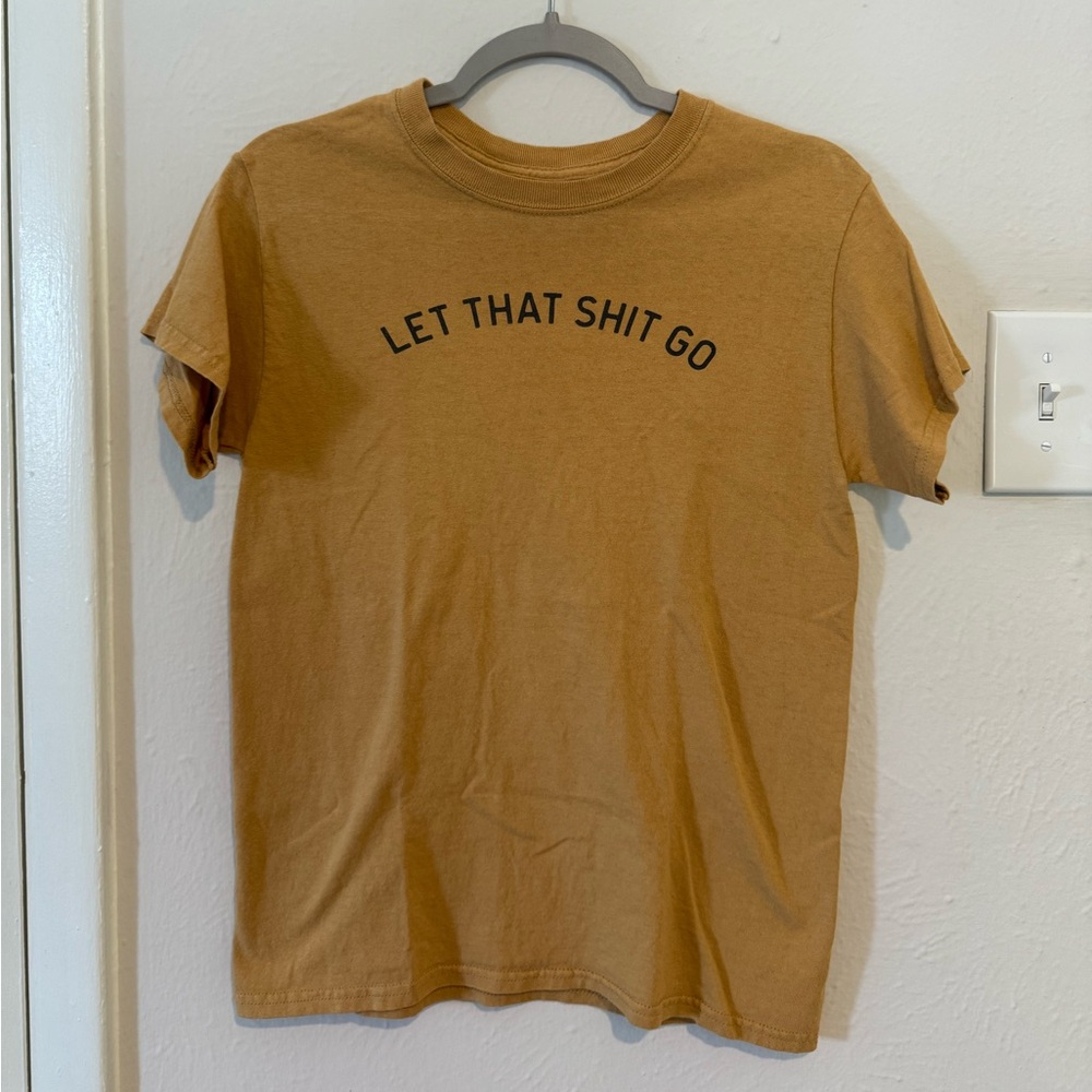 Size small t-shirt from boutique store